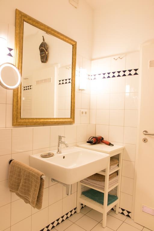 Apartment Medienhafen 46 Sqm